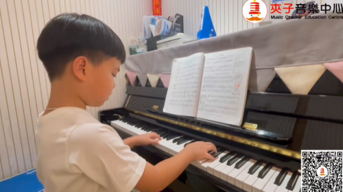 夾子古典鋼琴學生日常分享 今日由夾子學員卓楠帶給大家隨堂曲目 《小波蘭舞曲》